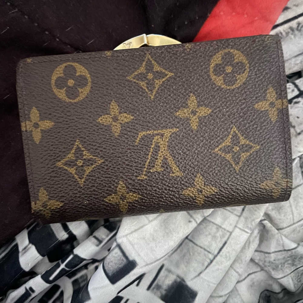Louis Vuitton Dark Brown Monogram kiss lock wallet